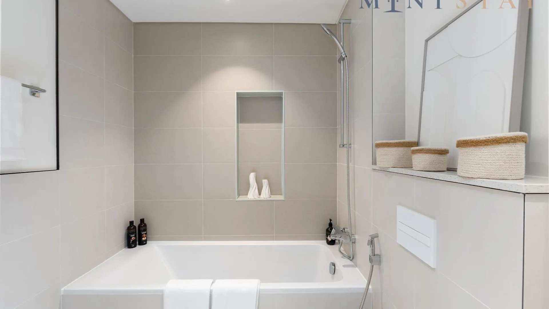 Marina Vista 2, Emaar Beachfront - Mint Stay 迪拜 公寓